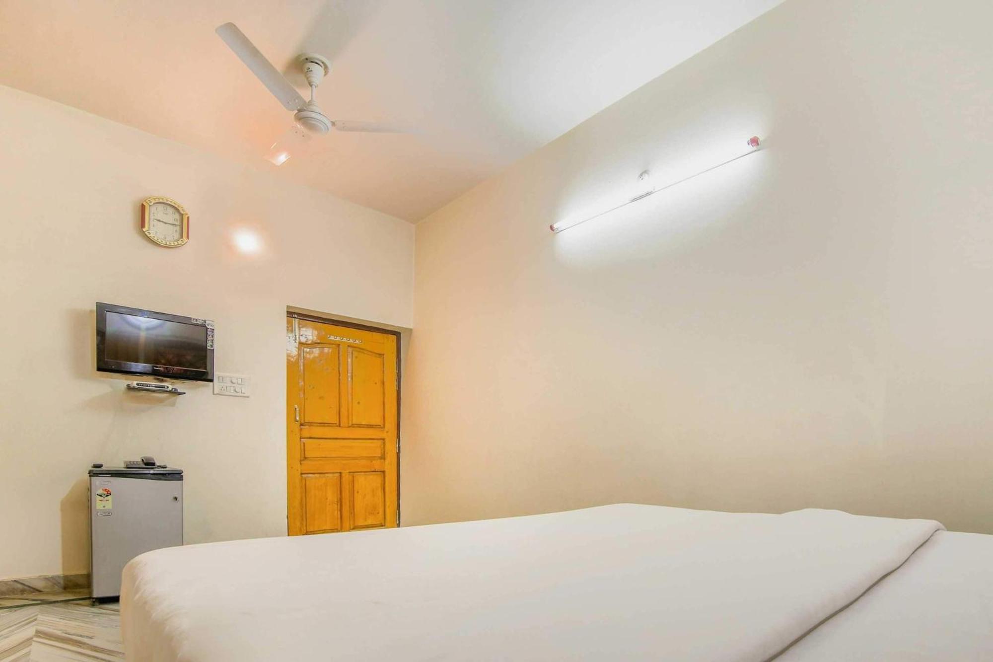 Bijnaur Collection O 81098 Hotel Royal Panjab מראה חיצוני תמונה