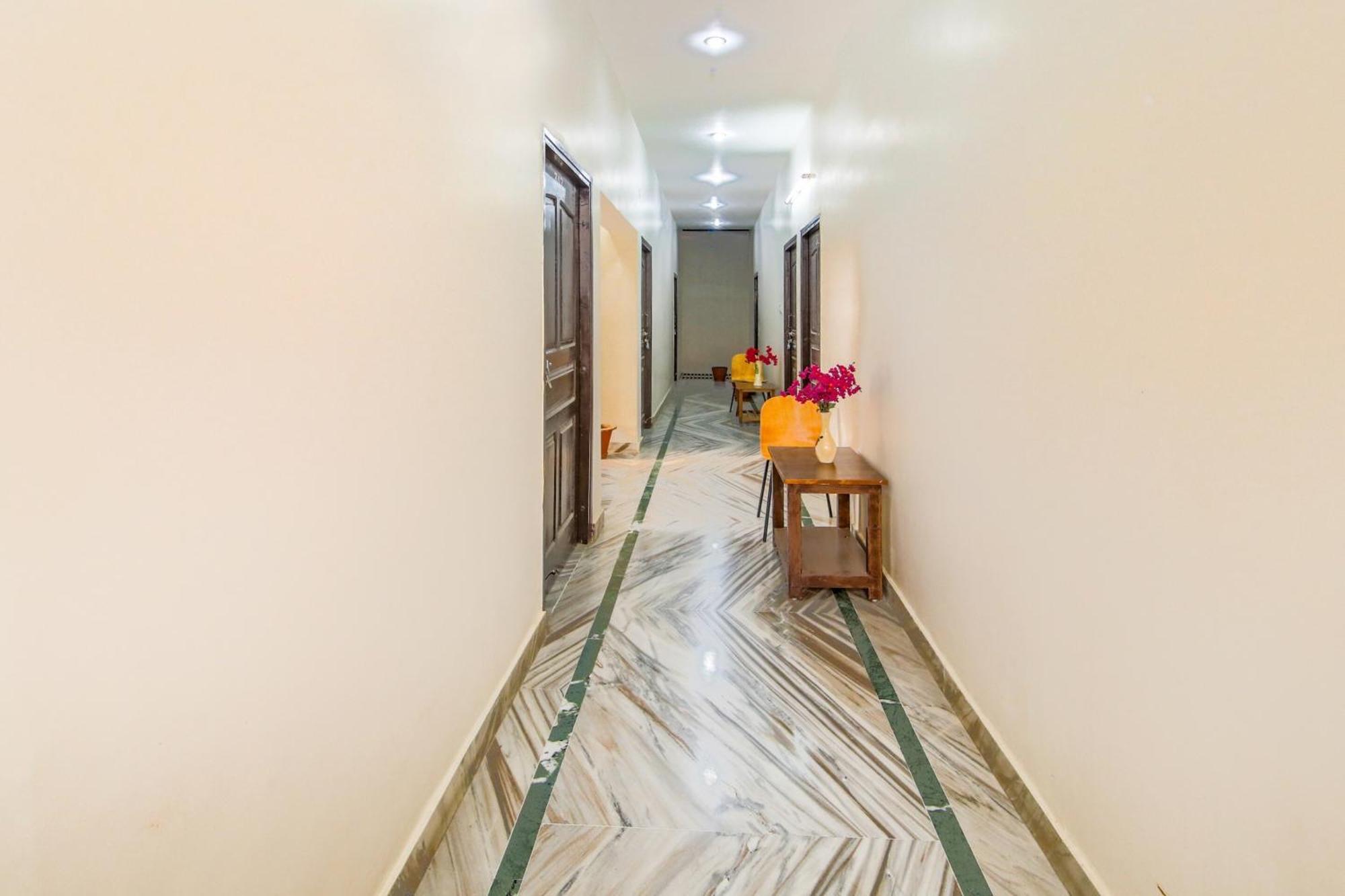 Bijnaur Collection O 81098 Hotel Royal Panjab מראה חיצוני תמונה