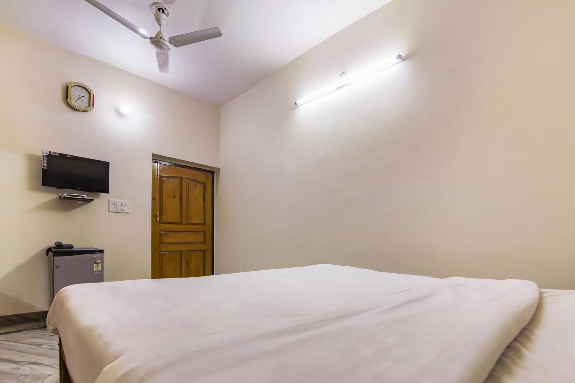 Bijnaur Collection O 81098 Hotel Royal Panjab מראה חיצוני תמונה