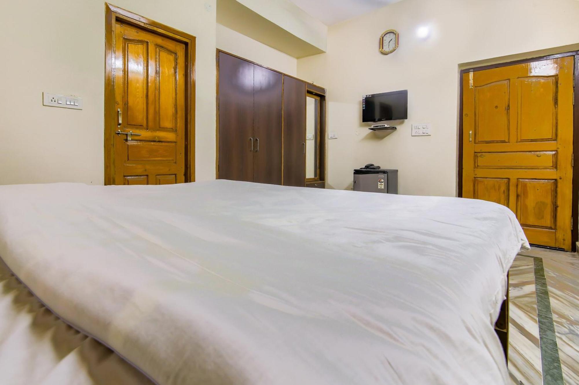 Bijnaur Collection O 81098 Hotel Royal Panjab מראה חיצוני תמונה