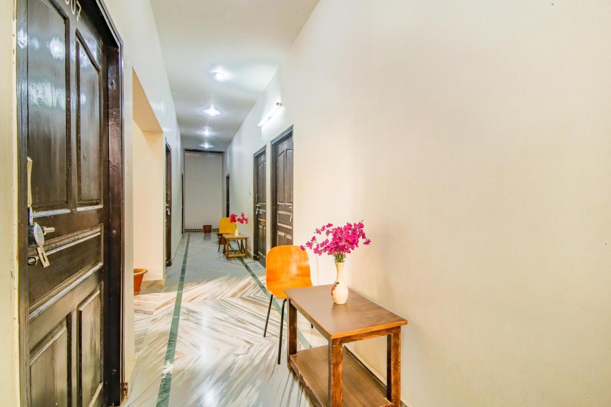 Bijnaur Collection O 81098 Hotel Royal Panjab מראה חיצוני תמונה
